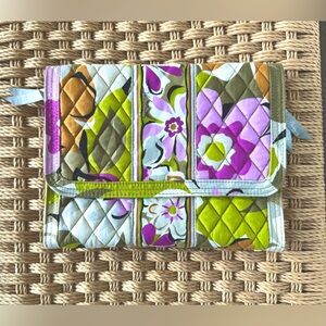 Vera Bradley Portobello Road Print Jewelry Folio
